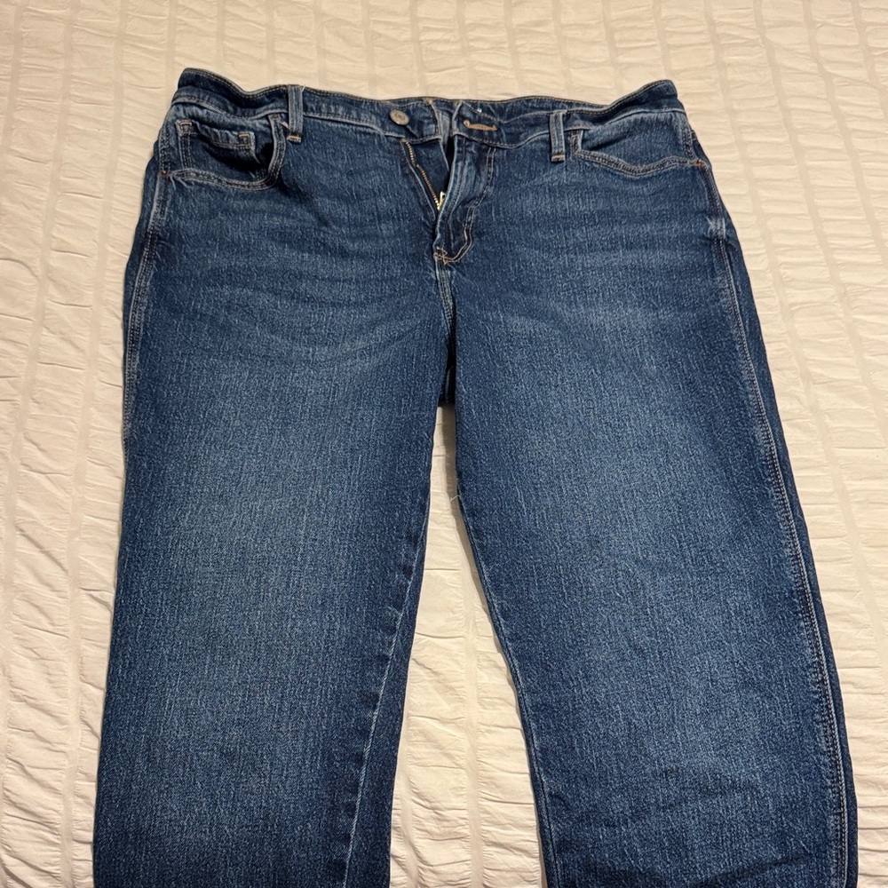 Old Navy Women's Classic Straight Leg Denim Jeans
